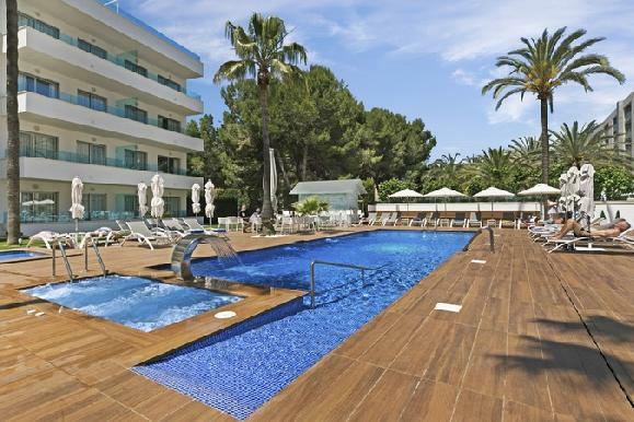 Metropolitan Juka Playa Aparthotel
