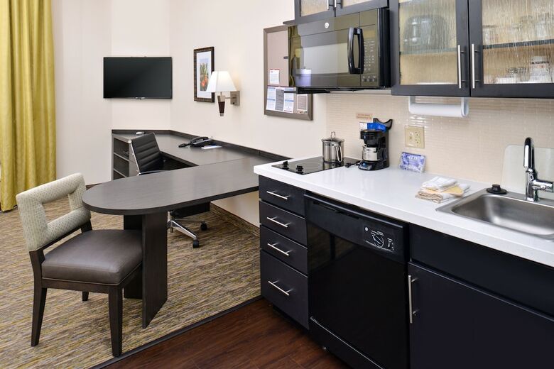 Candlewood Suites Kenedy, An Ihg Hotel