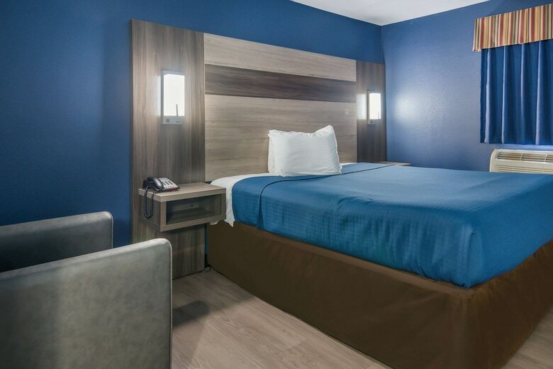 Hotel Rodeway Inn Carrollton I-35e