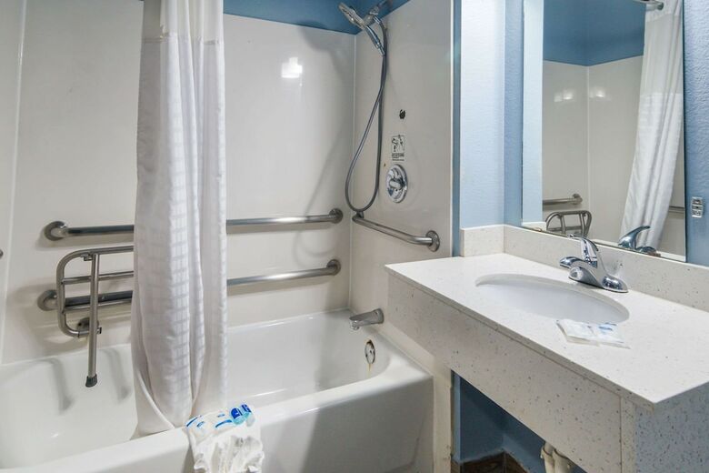 Hotel Rodeway Inn Carrollton I-35e