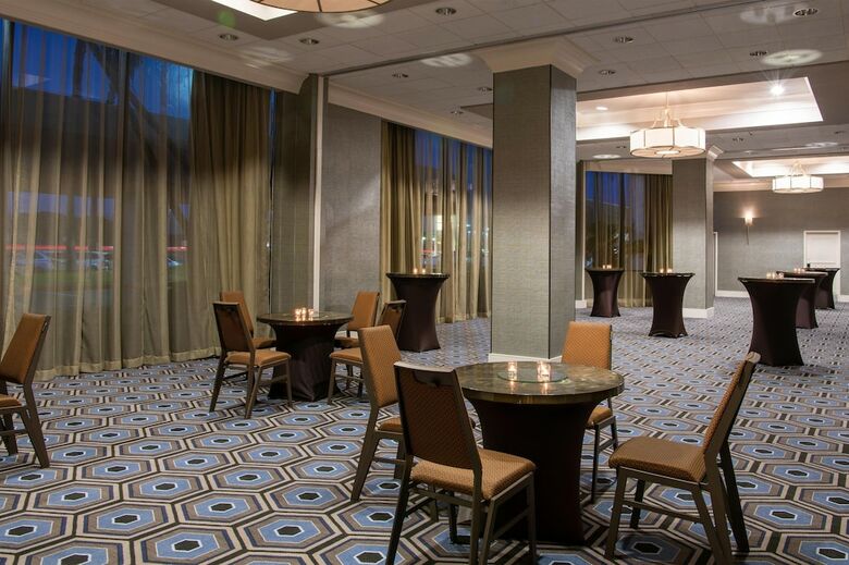 Sheraton Mission Valley San Diego Hotel