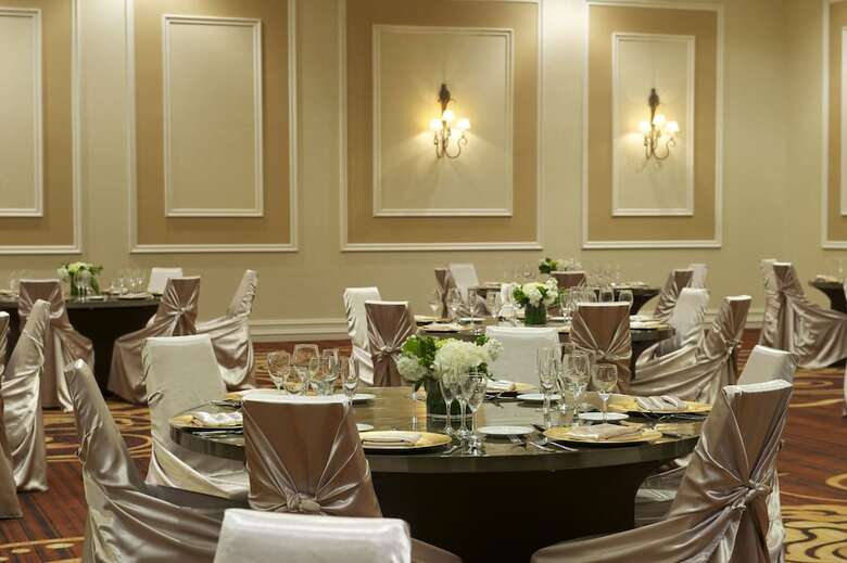Sheraton Mission Valley San Diego Hotel
