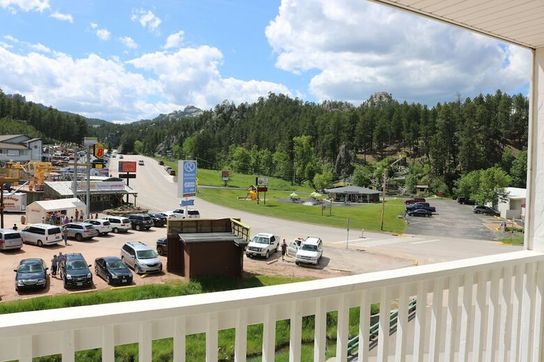 Hotel Roosevelt Inn Mount Rushmore