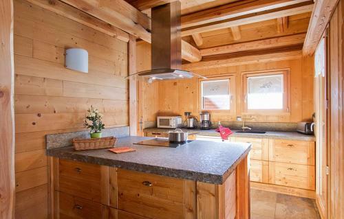 Venosc Chalet Sleeps 14 With Pool