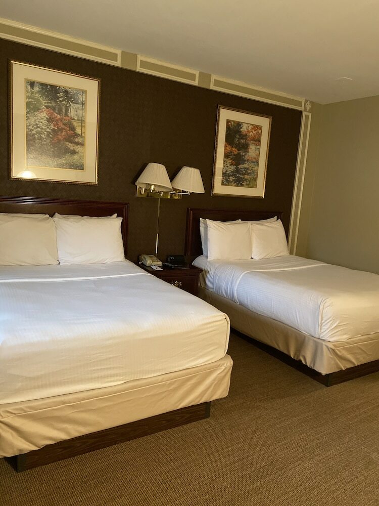 The Grand Summit Hotel