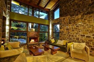 Hotel Anavasi Mountain Resort
