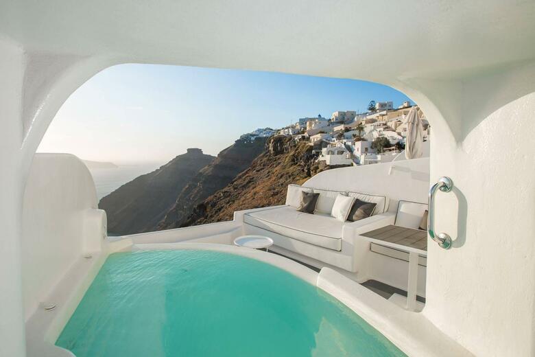Hotel Infinity Suites & Dana Villas