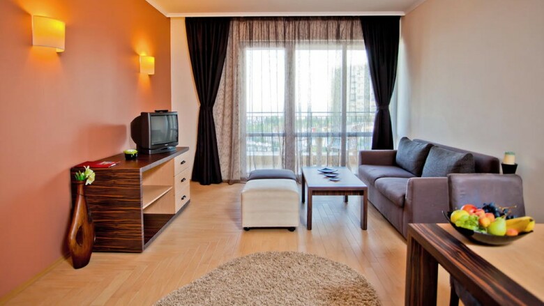 Hotel Dit Majestic Beach Resort