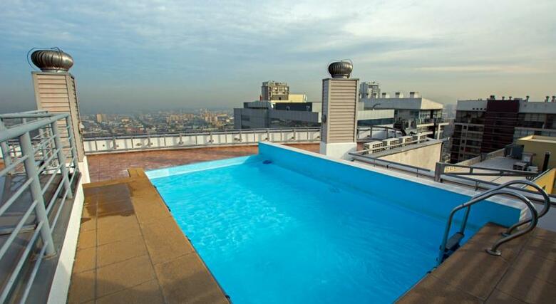 Hotel Rq Santiago Suites