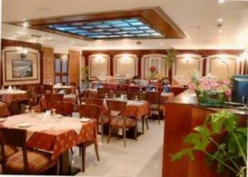 Hotel Versailles