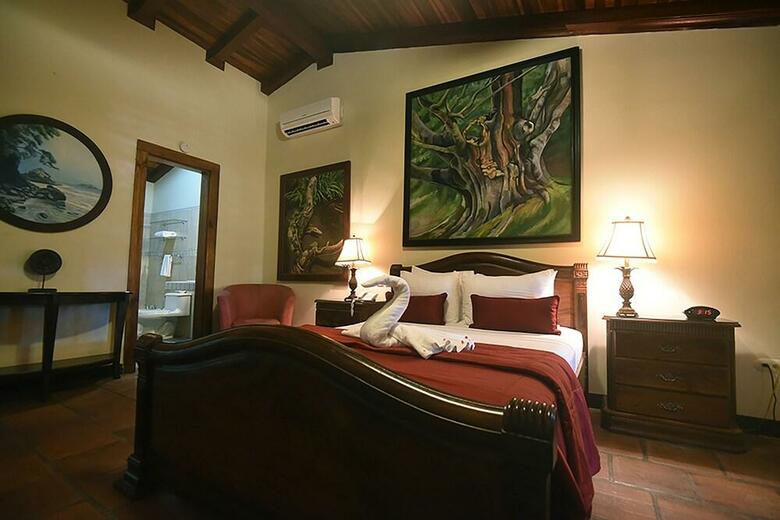 Hotel Villas Lirio