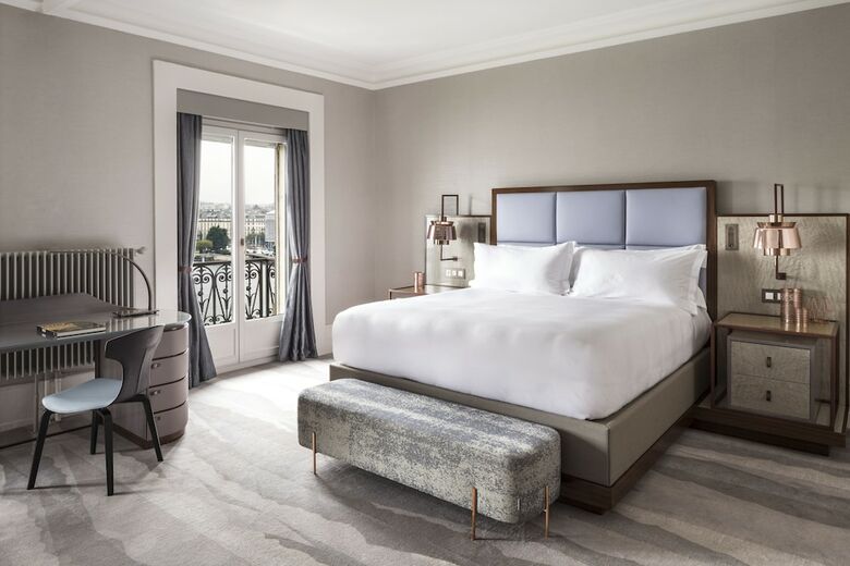 The Ritz-carlton Hotel de La Paix