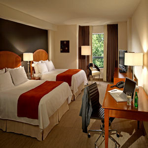 Hotel Cambridge Suites