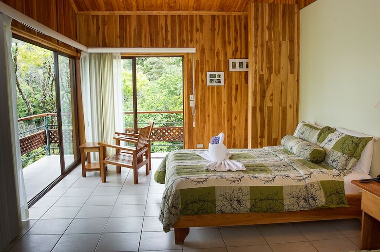 Hotel Ficus Sunset Suites