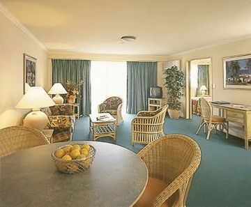Hotel Australis Sovereign