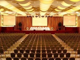 Hotel B P International