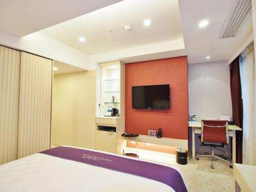 The Bauhinia Hotel - Central