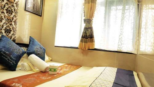 Hostal Day And Night Hotel