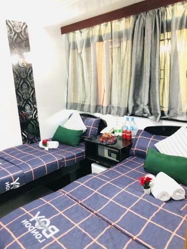 Hostal Singapore Hostel