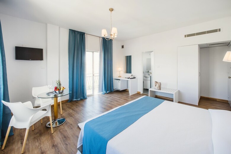 Hotel Mikes Kanarium