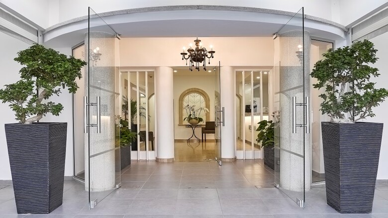 Hotel Mikes Kanarium