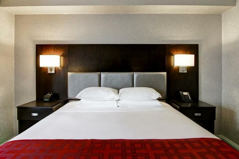 Doubletree By Hilton Hotel Toronto Downtown