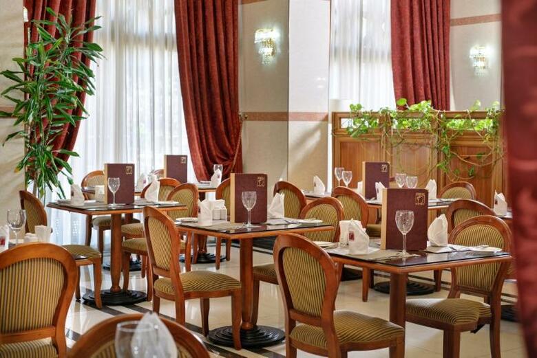 Hotel Semeli
