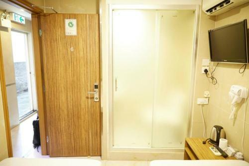 Hostal Kam Fu Guesthouse