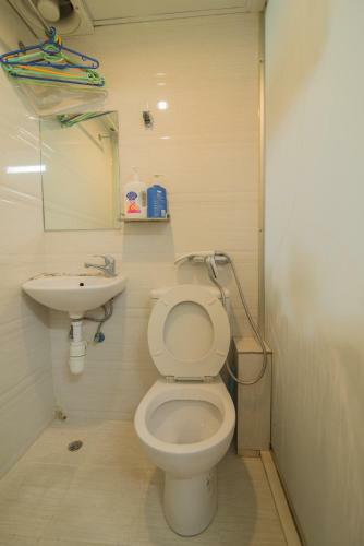 Hostal Kam Fu Guesthouse