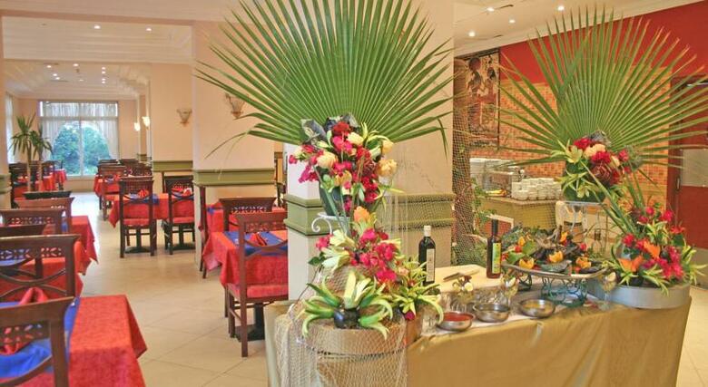 Hotel King Tut Aqua Park Beach Resort