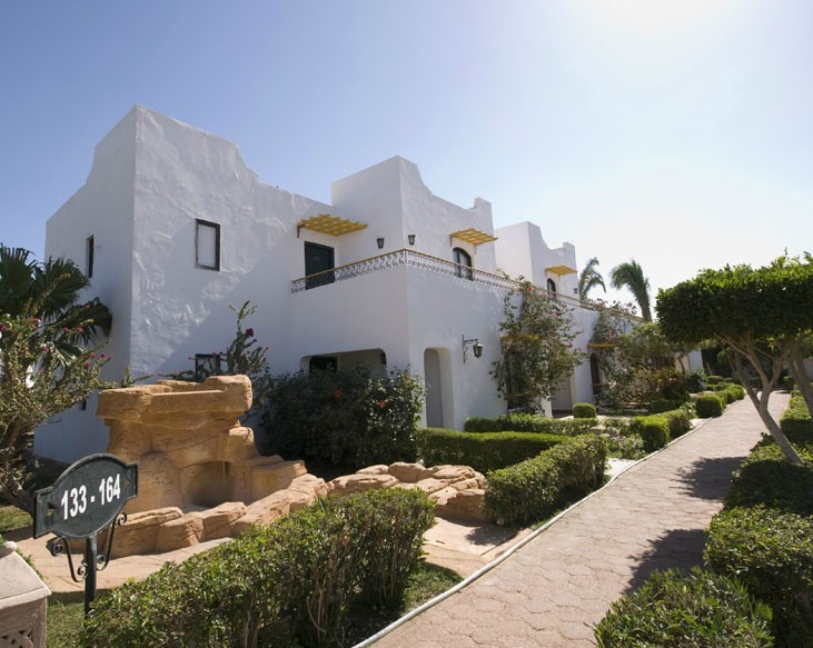 Hotel Lotus Bay Resort And Spa