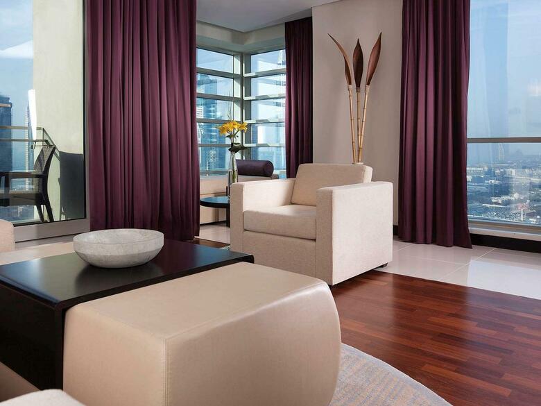 Pullman Dubai Jumeirah Lakes Towers - Hotel And Residence