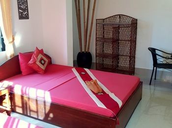 Hostal Schein Guesthouse & Restaurant