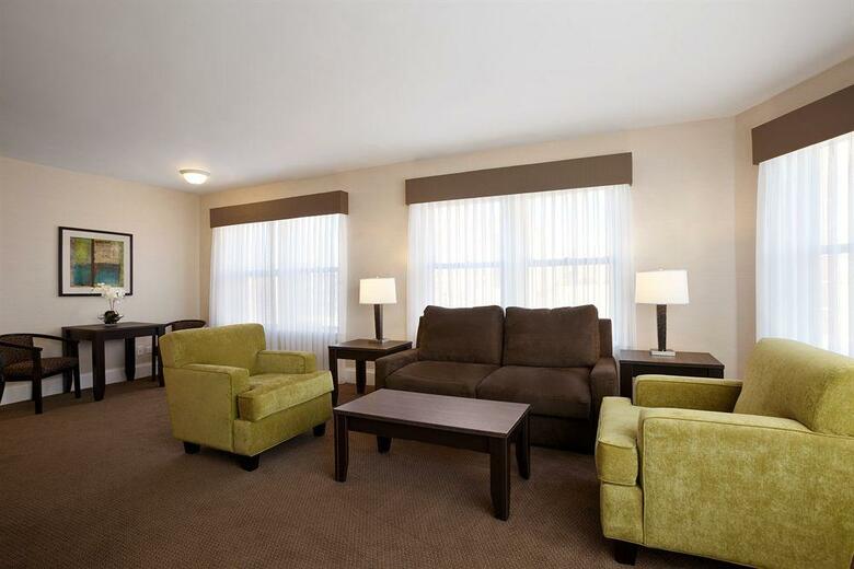 Hotel Versey Days Inn By Wyndham Chicago