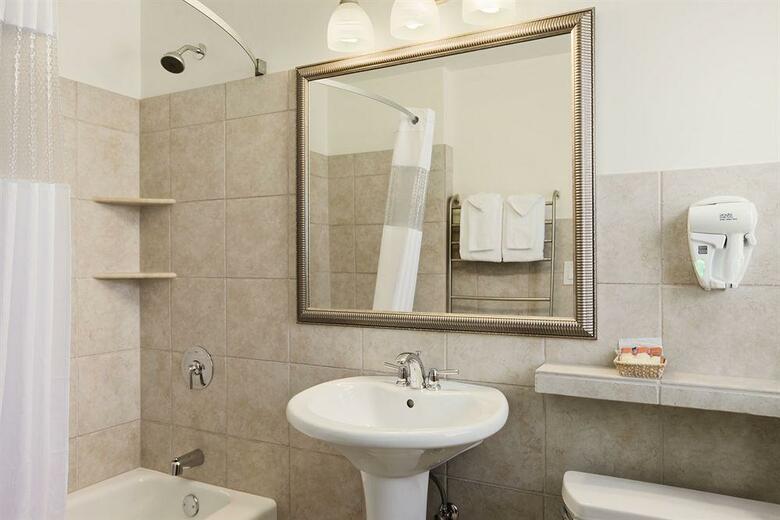 Hotel Versey Days Inn By Wyndham Chicago