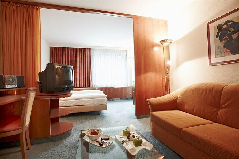 Steigenberger Airport Hotel