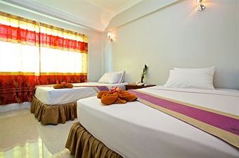 Damnak Riverside Hotel