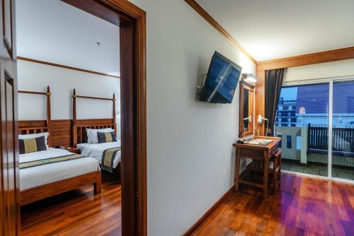 Hotel Empress Residence Resort And Spa