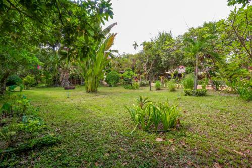 Hostal Bloom Garden Guesthouse