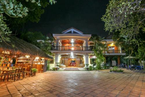 Hostal Bloom Garden Guesthouse