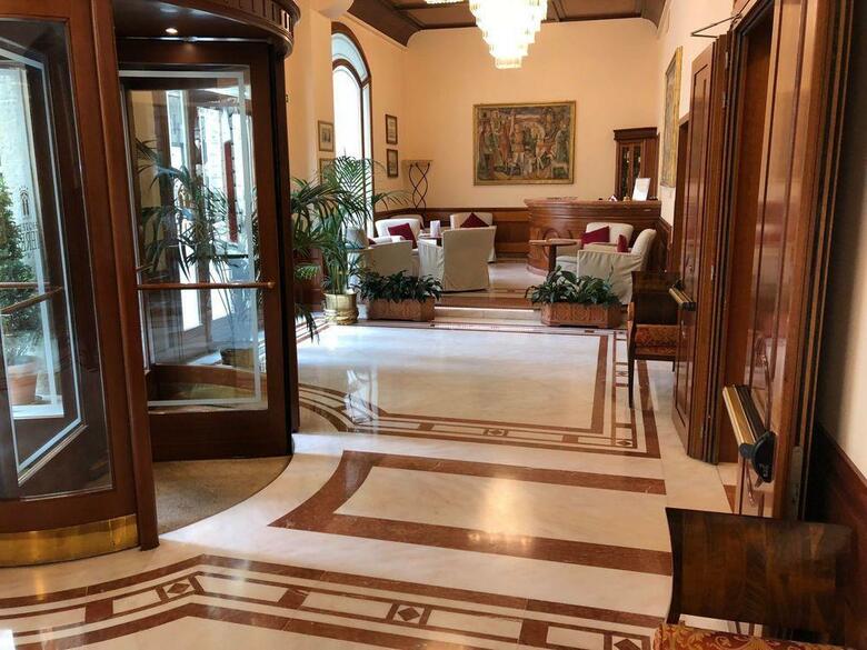 Hotel Pierre
