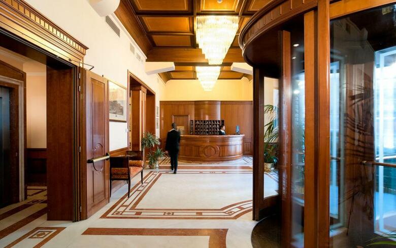 Hotel Pierre