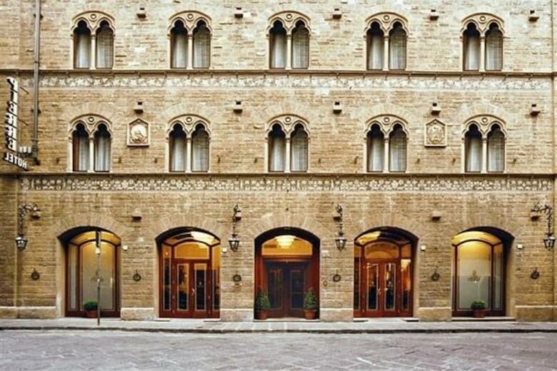 Hotel Pierre