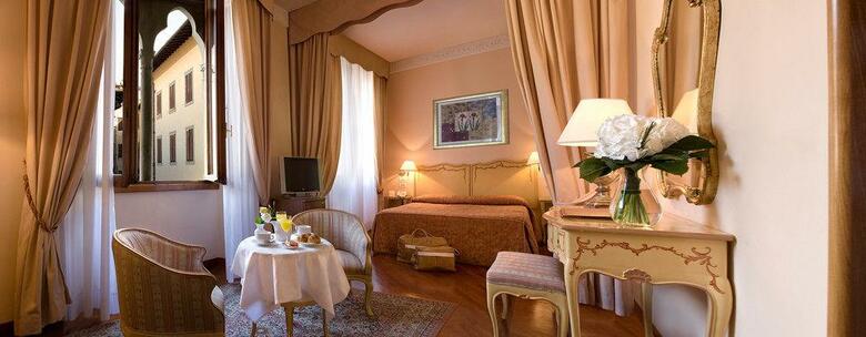 Hotel Pierre