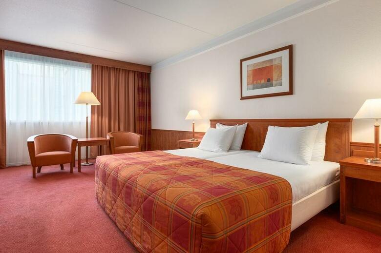 Hotel NH Amsterdam Schiphol Airport