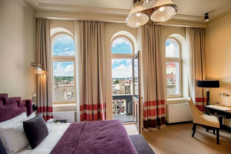 Astoria Hotel
