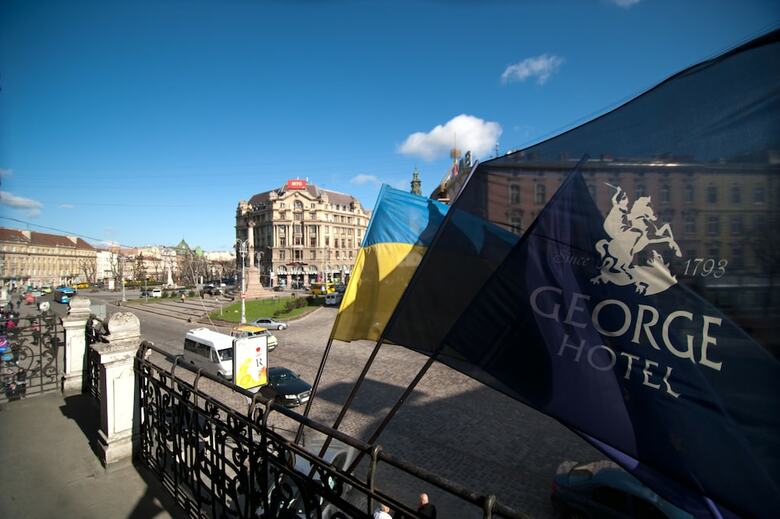 George Hotel
