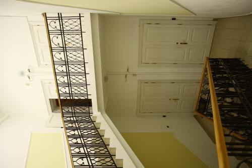 Deluxe Hostel Under The Roof