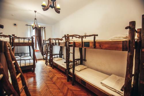 Ghostel - Medieval Hostel