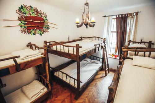 Ghostel - Medieval Hostel